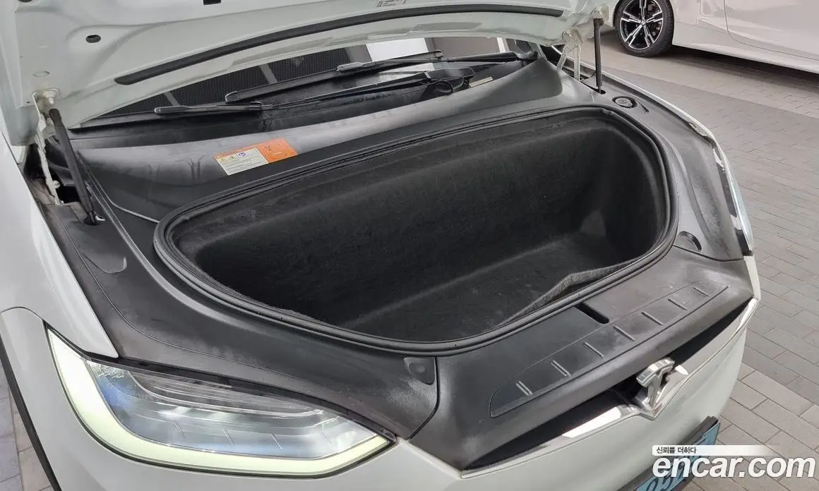 Tesla Model X 2018 0.3 автомат (гидро), фото 6 Tesla Model X 2018 0.3 автомат (гидро), фото 6