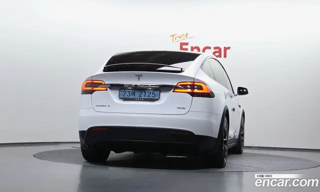 Tesla Model X 2018 0.3 автомат (гидро), миниатюра 4 Tesla Model X 2018 0.3 автомат (гидро), миниатюра 4