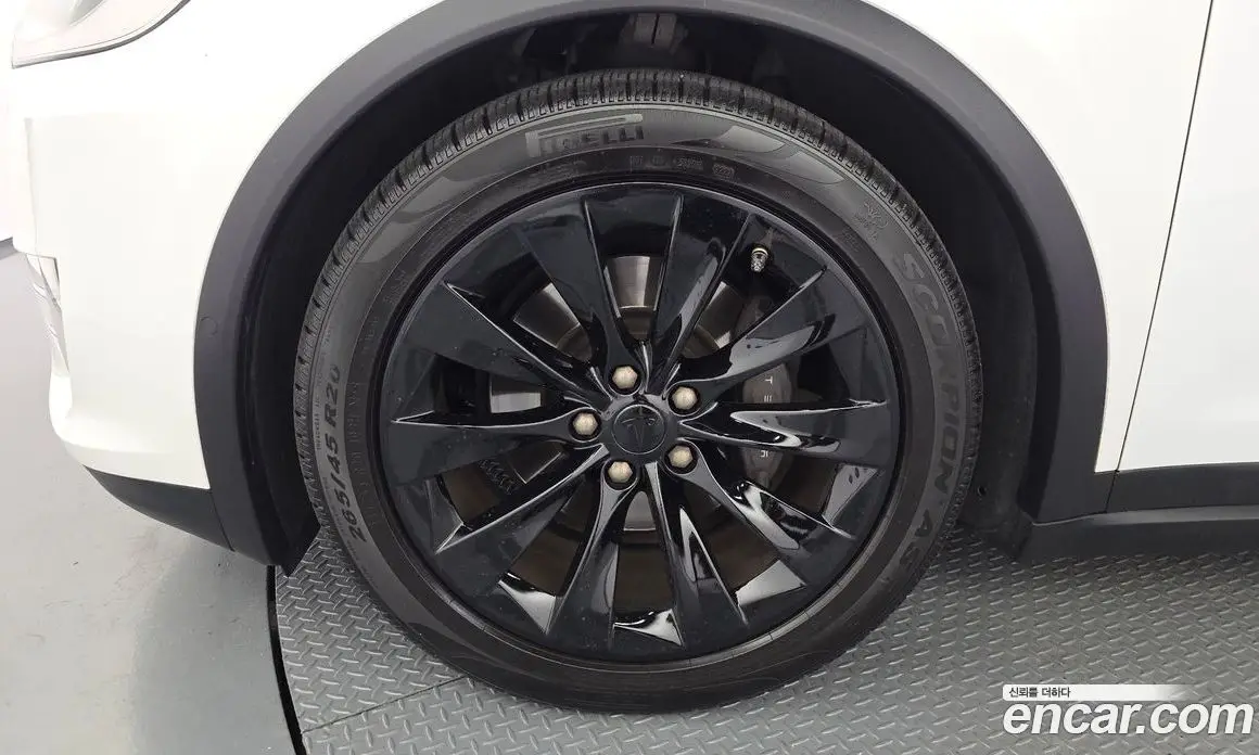 Tesla Model X 2018 0.3 автомат (гидро), фото 5 Tesla Model X 2018 0.3 автомат (гидро), фото 5