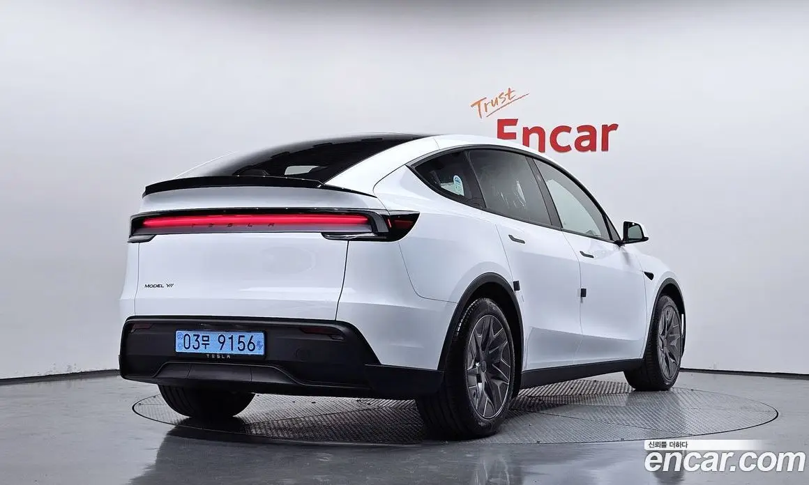 Tesla Model Y 2026 0.2 автомат (гидро), фото 2 Tesla Model Y 2026 0.2 автомат (гидро), фото 2