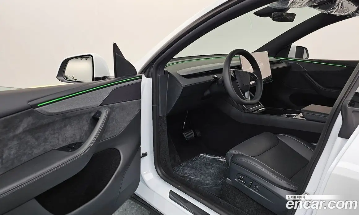 Tesla Model Y 2026 0.2 автомат (гидро), фото 13 Tesla Model Y 2026 0.2 автомат (гидро), фото 13