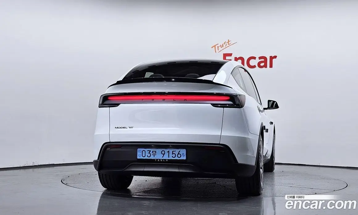 Tesla Model Y 2026 0.2 автомат (гидро), фото 4 Tesla Model Y 2026 0.2 автомат (гидро), фото 4