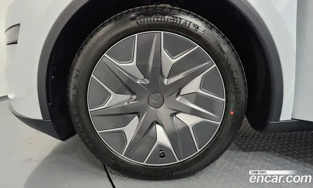 Tesla Model Y 2026 0.2 автомат (гидро), миниатюра 5 Tesla Model Y 2026 0.2 автомат (гидро), миниатюра 5
