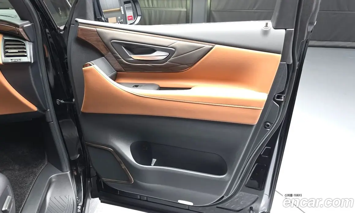 Toyota Alphard 2024 2.5 автомат (гидро), фото 14 Toyota Alphard 2024 2.5 автомат (гидро), фото 14
