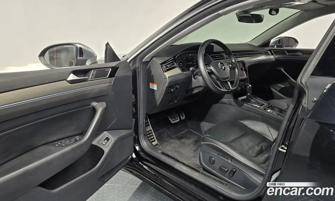 Volkswagen Arteon 2019 2.0 автомат (гидро), фото 13