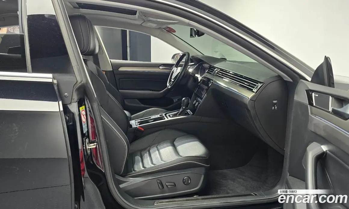 Volkswagen Arteon 2019 2.0 автомат (гидро), фото 16