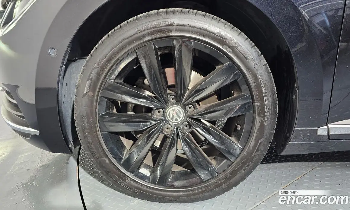 Volkswagen Arteon 2019 2.0 автомат (гидро), фото 5