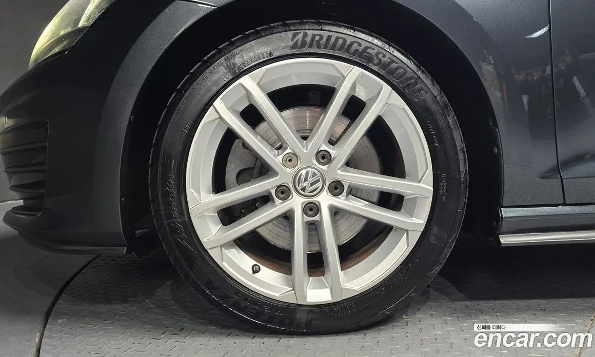 Volkswagen Golf 2014 2.0 автомат (гидро), фото 5