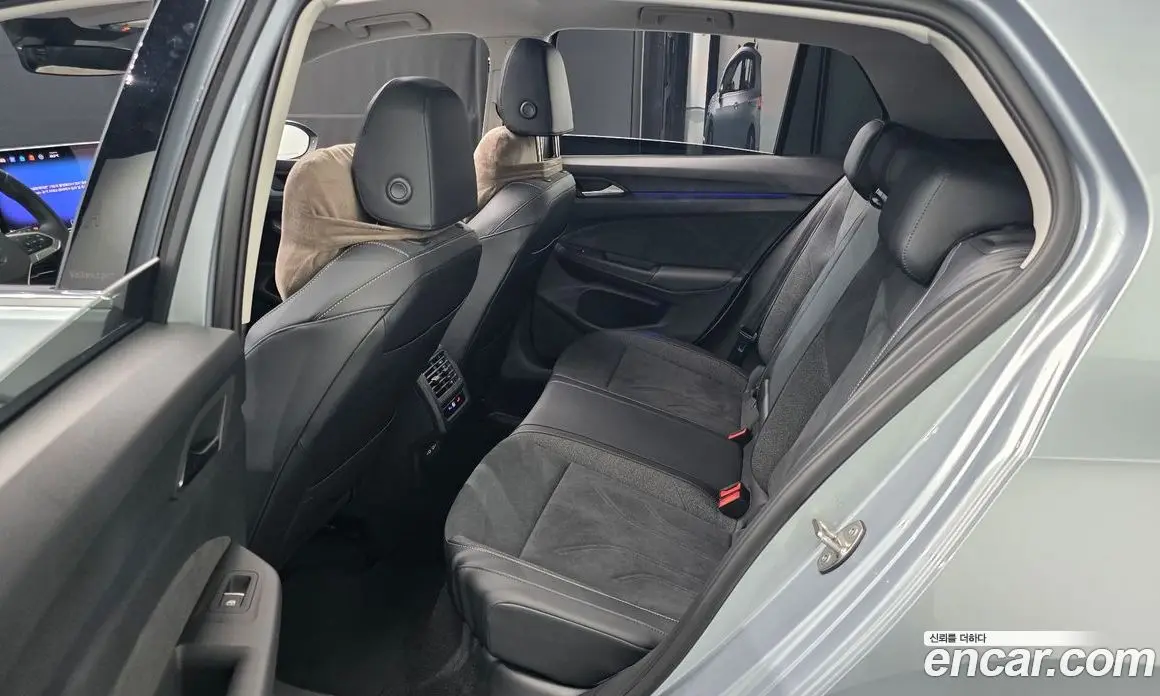 Volkswagen Golf 2026 2.0 автомат (гидро), фото 17