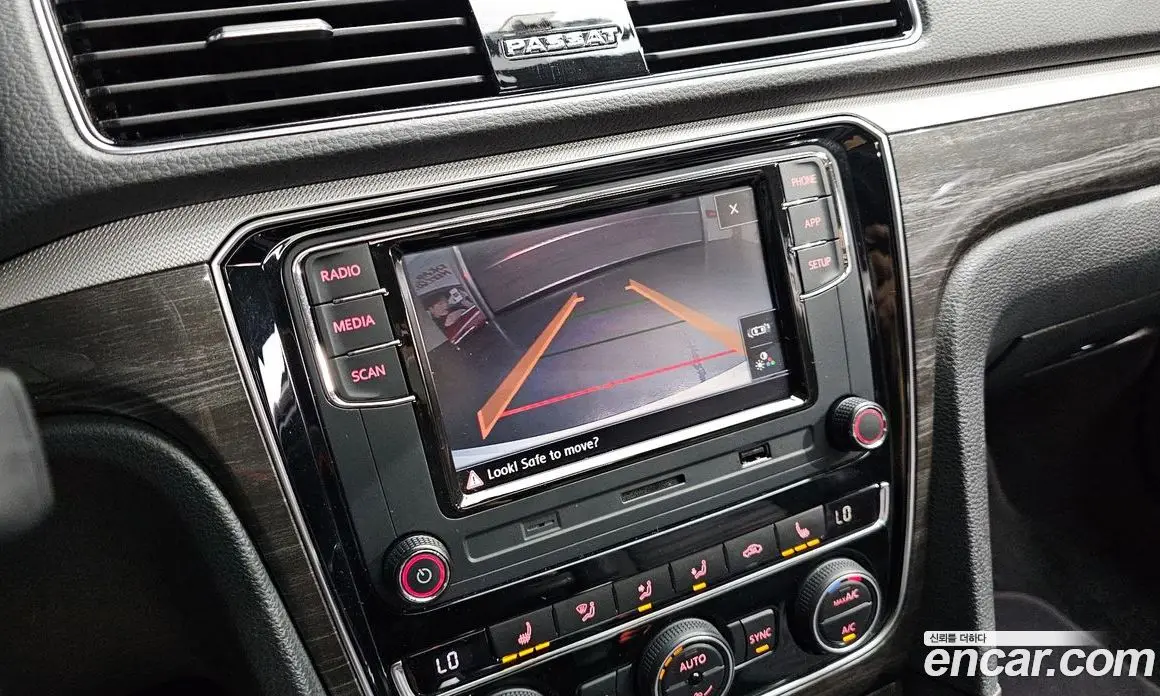 Volkswagen Passat 2018 2.0 автомат (гидро), фото 15