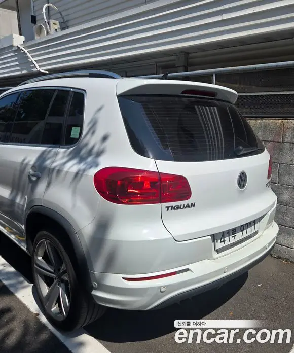 Volkswagen Tiguan 2014 2.0 автомат (гидро), миниатюра 2