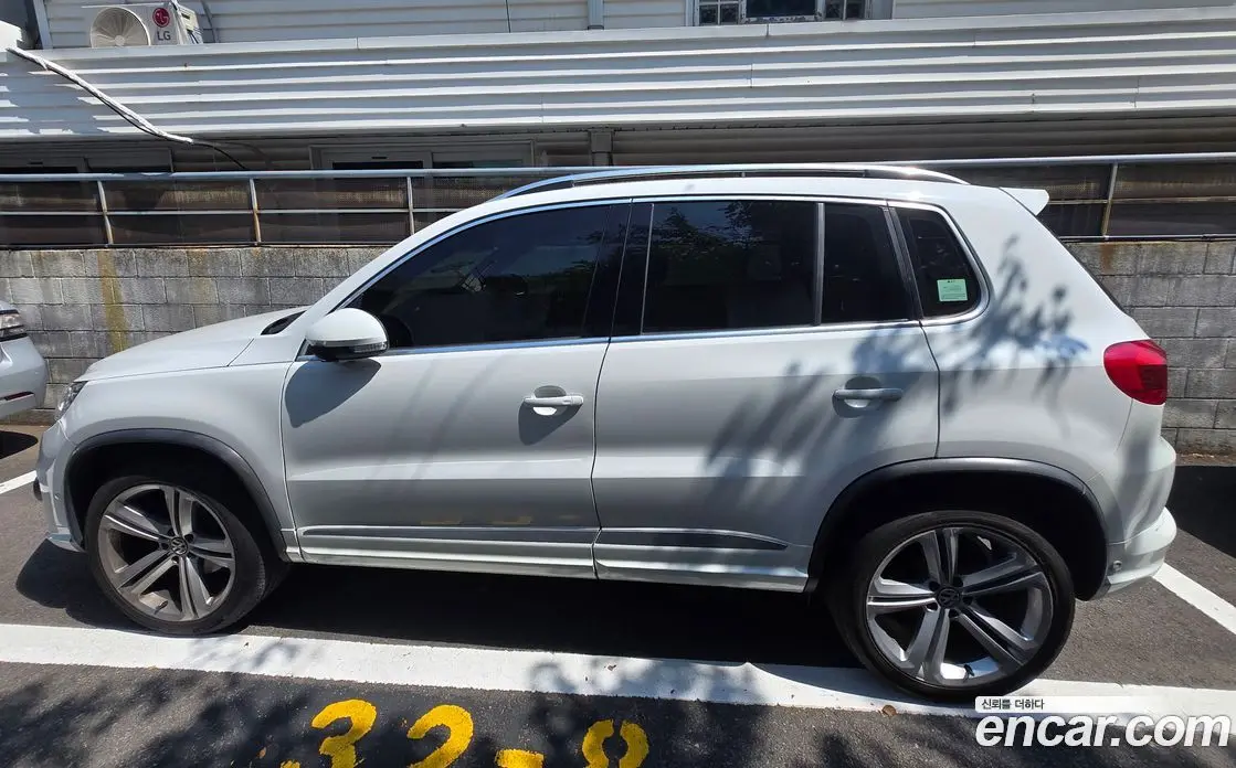 Volkswagen Tiguan 2014 2.0 автомат (гидро), фото 4