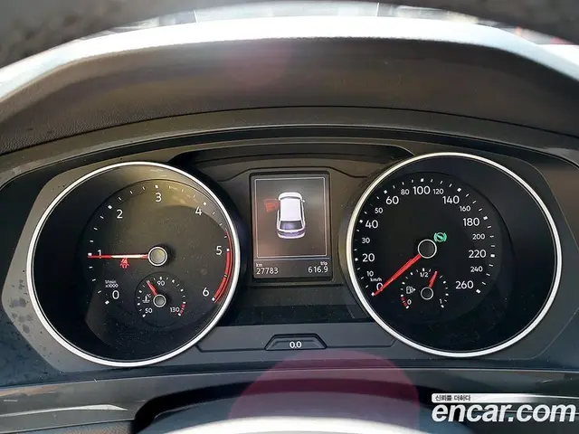 Volkswagen Tiguan 2019 2.0 автомат (гидро), миниатюра 8