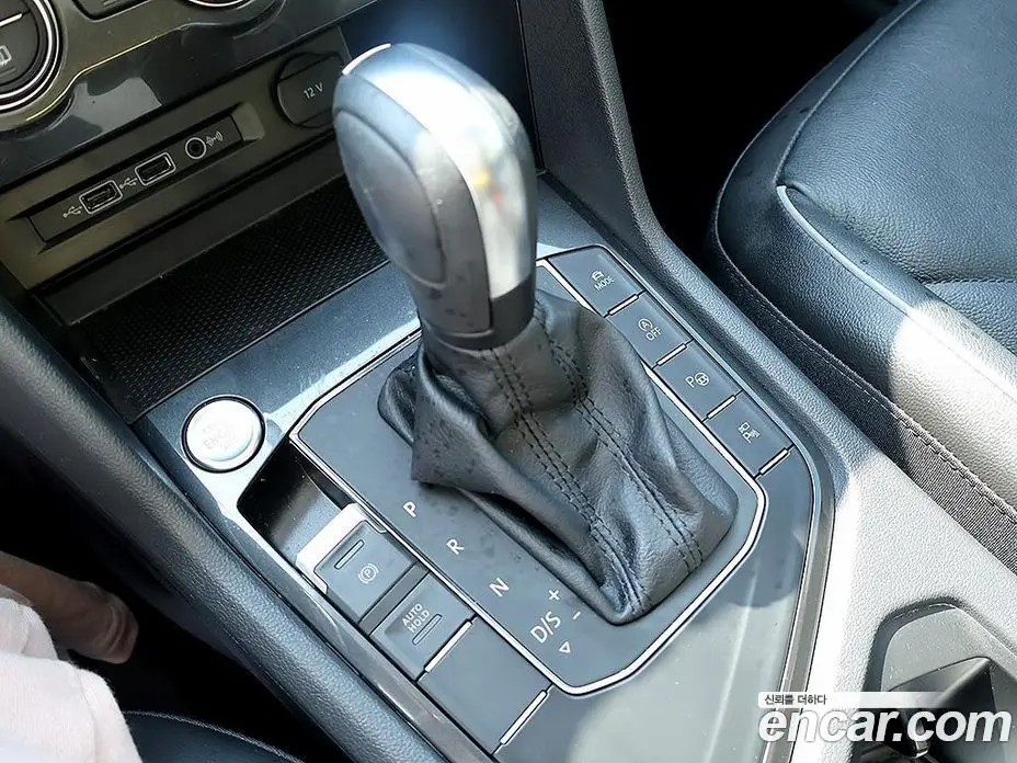 Volkswagen Tiguan 2019 2.0 автомат (гидро), фото 9