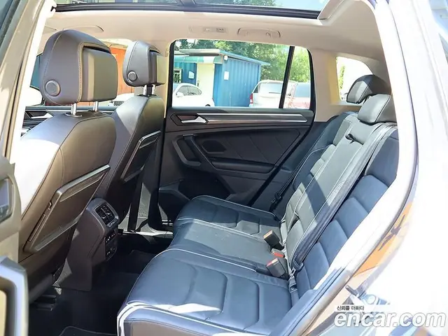 Volkswagen Tiguan 2019 2.0 автомат (гидро), миниатюра 10