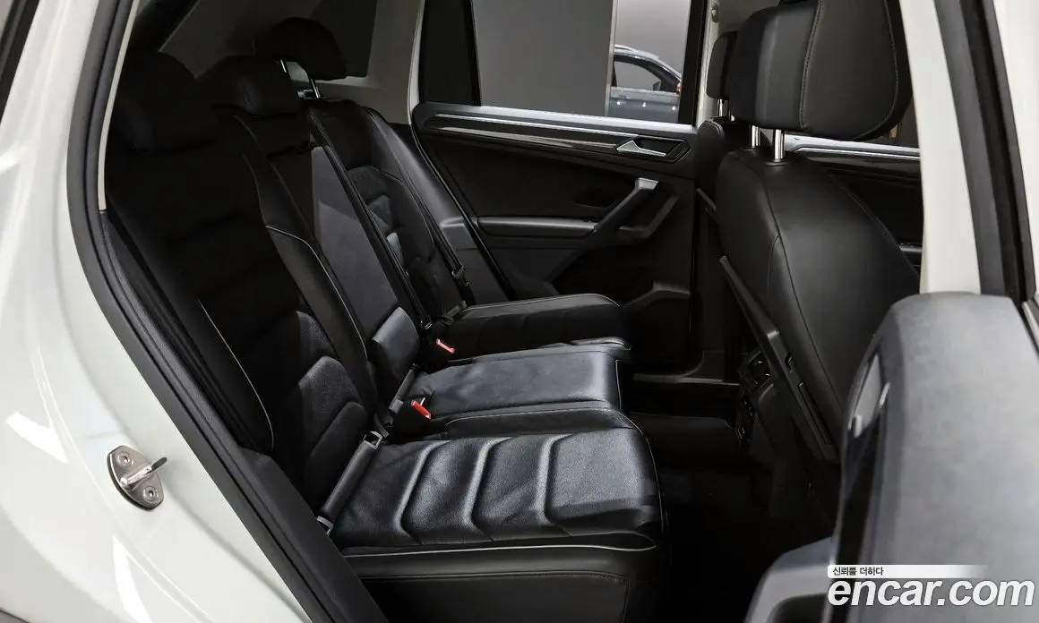 Volkswagen Tiguan 2020 2.0 автомат (гидро), фото 11