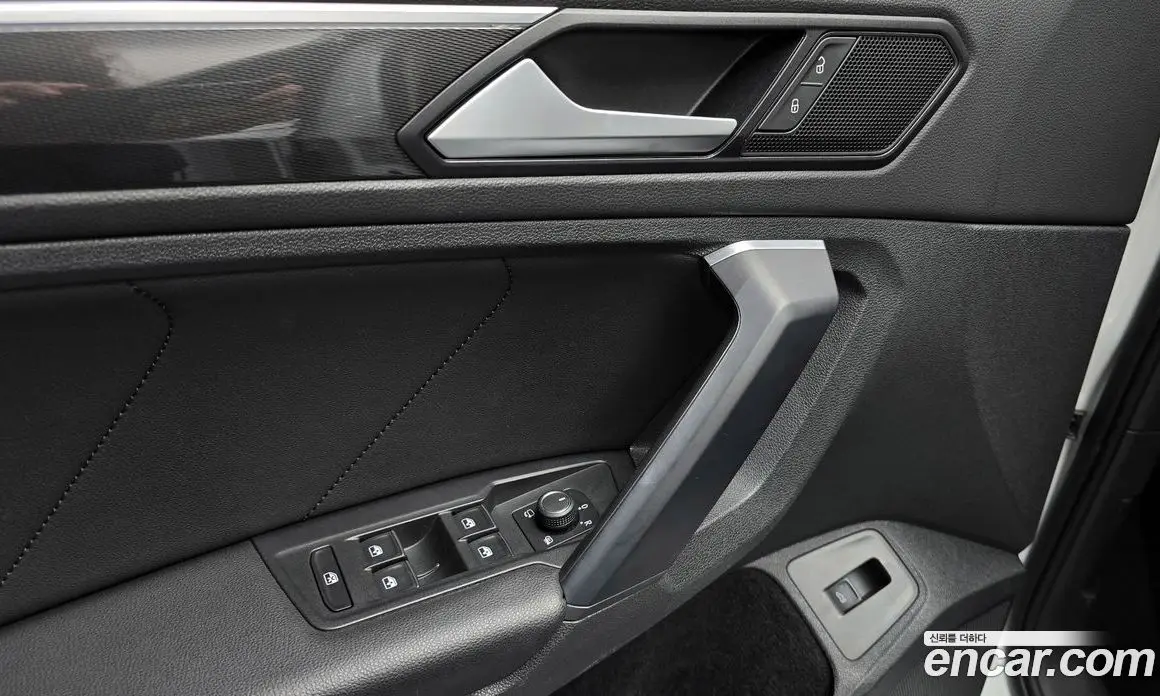 Volkswagen Tiguan 2020 2.0 автомат (гидро), фото 17