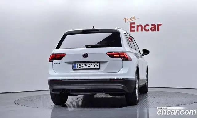 Volkswagen Tiguan 2020 2.0 автомат (гидро), миниатюра 4