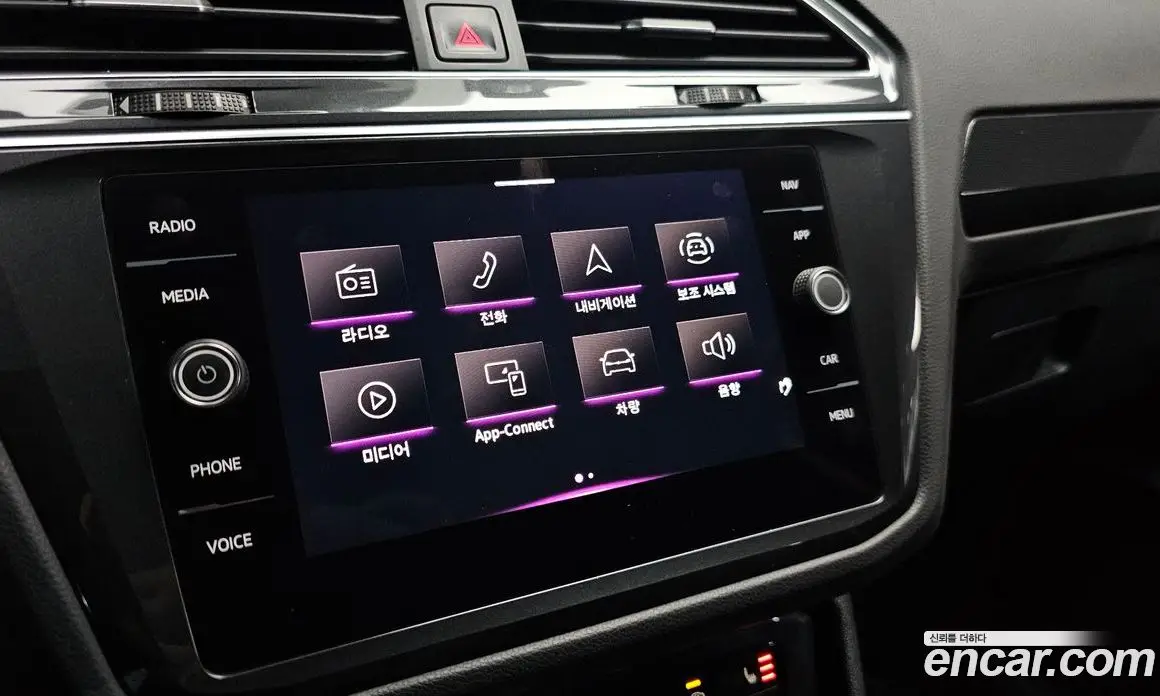 Volkswagen Tiguan 2021 2.0 автомат (гидро), фото 14