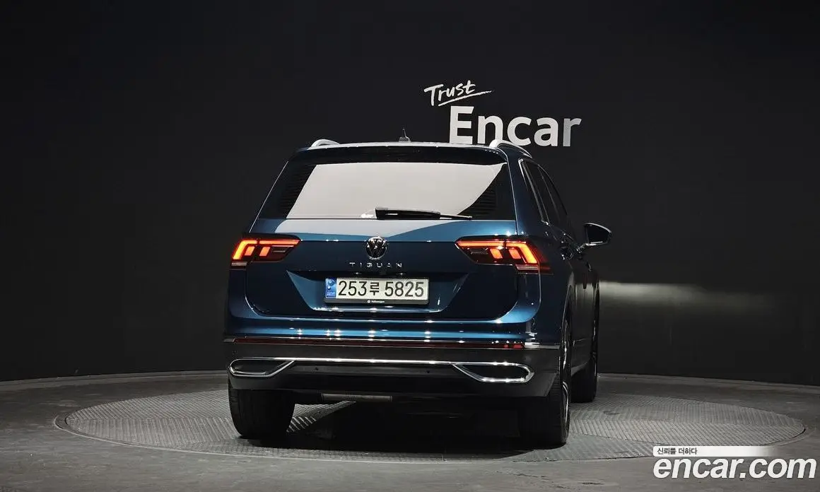 Volkswagen Tiguan 2021 2.0 автомат (гидро), фото 4