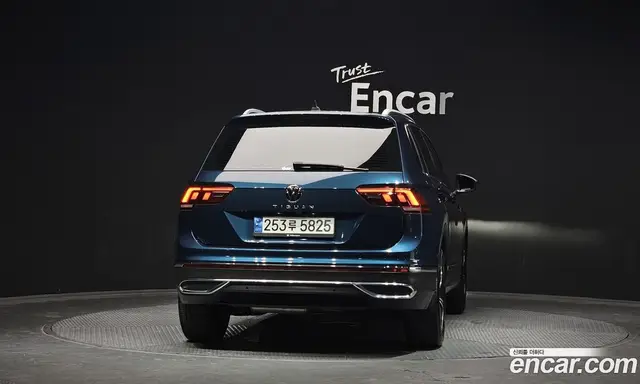 Volkswagen Tiguan 2021 2.0 автомат (гидро), миниатюра 4