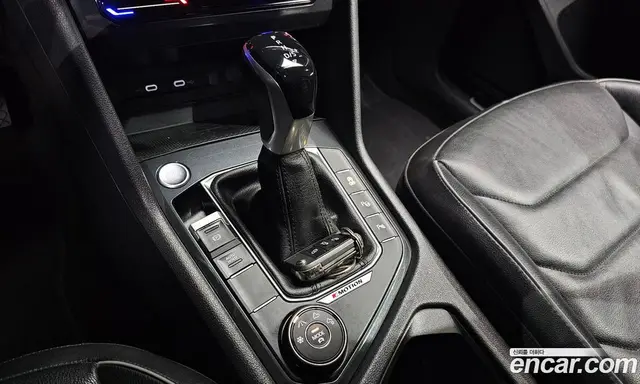 Volkswagen Tiguan 2021 2.0 автомат (гидро), миниатюра 9