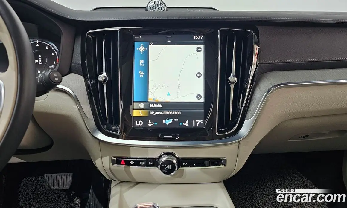 Volvo V60 2021 2.0 автомат (гидро), фото 13