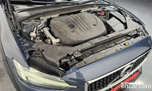 Volvo V60 2021 2.0 автомат (гидро), миниатюра 6