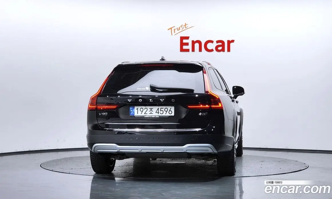 Volvo V90 2024 2.0 автомат (гидро), фото 4