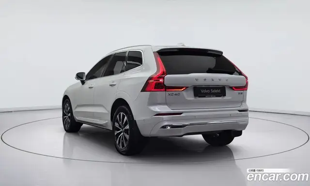 Volvo XC60 2024 2.0 автомат (гидро), миниатюра 2