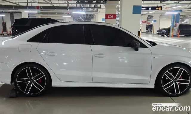 Audi A3 2015 2.0 автомат (гидро), миниатюра 4