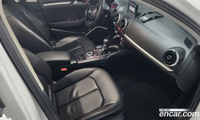 Audi A3 2015 2.0 автомат (гидро), миниатюра 10