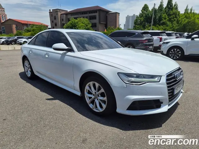 Audi A6 2018 2.0 автомат (гидро), миниатюра 2