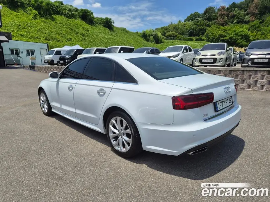 Audi A6 2018 2.0 автомат (гидро), фото 5