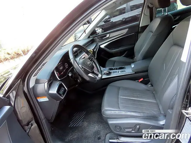 Audi A6 2020 2.0 автомат (гидро), миниатюра 5