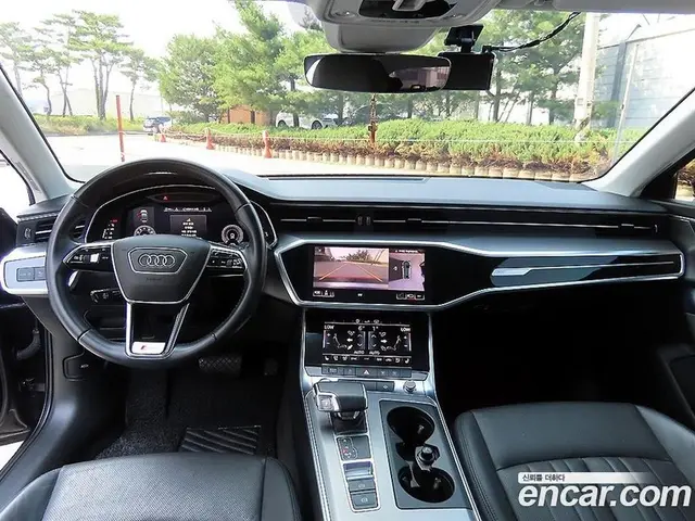 Audi A6 2020 2.0 автомат (гидро), миниатюра 7