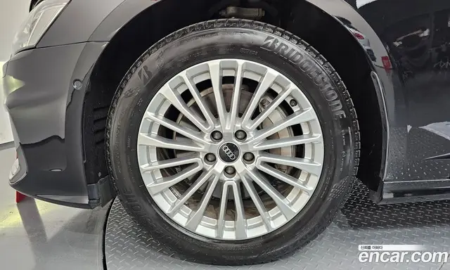 Audi A6 2021 2.0 автомат (гидро), миниатюра 5