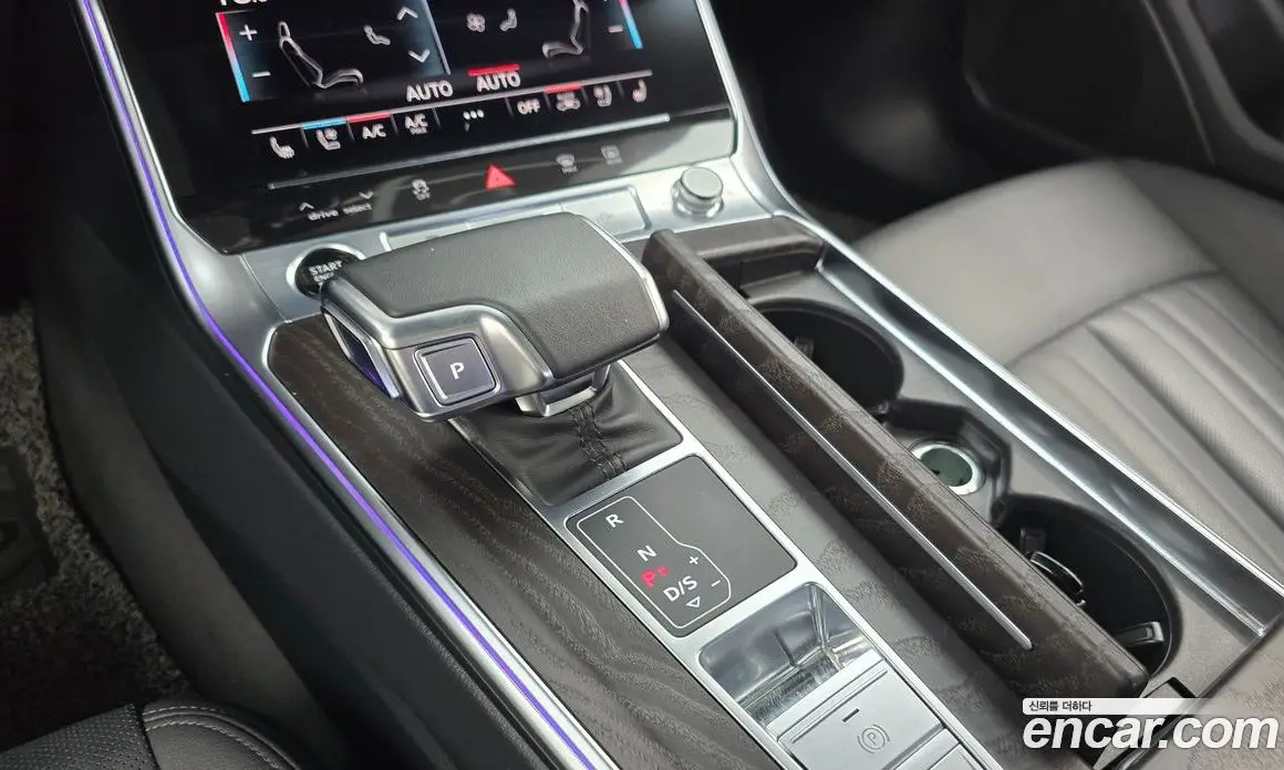 Audi A6 2022 2.0 автомат (гидро), фото 12