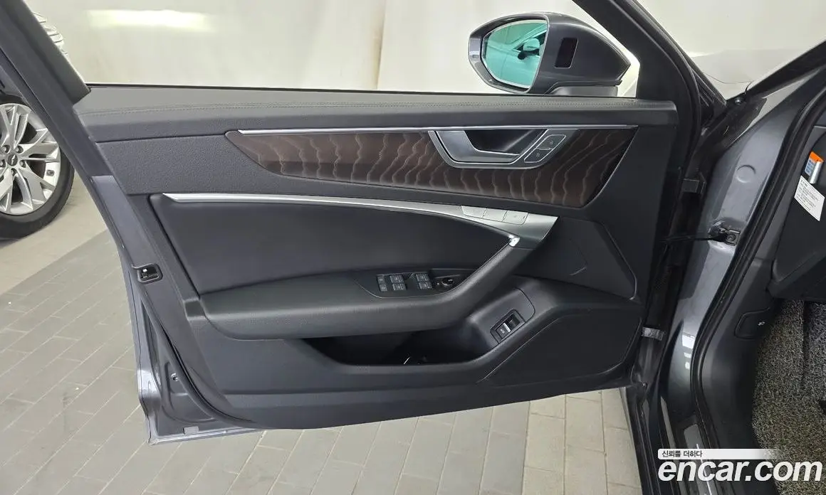 Audi A6 2022 2.0 автомат (гидро), фото 14