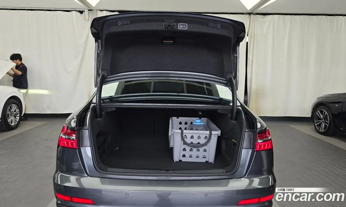 Audi A6 2022 2.0 автомат (гидро), фото 26
