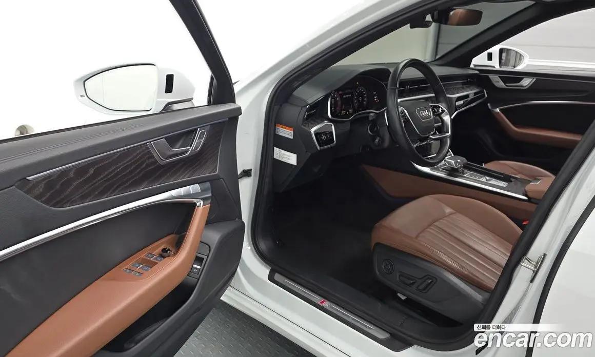 Audi A6 2023 2.0 автомат (гидро), фото 13