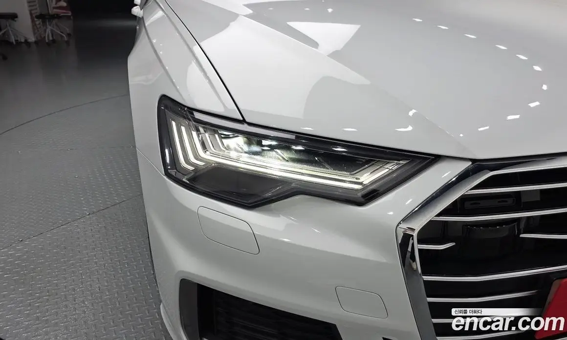 Audi A6 2023 2.0 автомат (гидро), фото 8