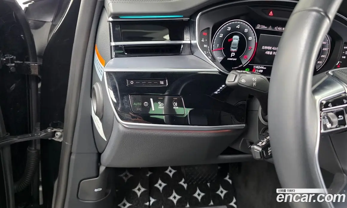 Audi A8 2021 3.0 автомат (гидро), фото 27