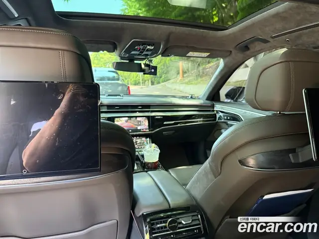Audi A8 2021 4.0 автомат (гидро), миниатюра 9