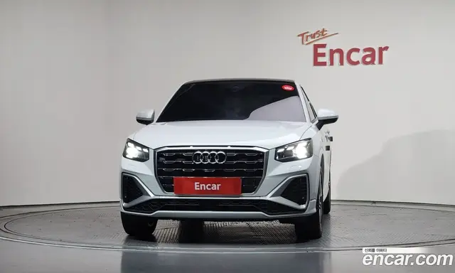 Audi Q2 2023 2.0 автомат (гидро), миниатюра 3