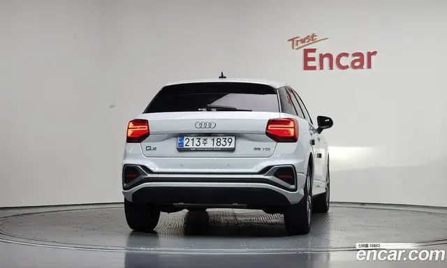 Audi Q2 2023 2.0 автомат (гидро), миниатюра 4