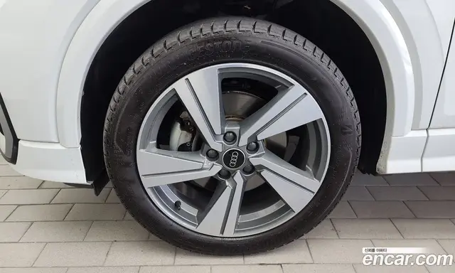 Audi Q2 2023 2.0 автомат (гидро), миниатюра 5