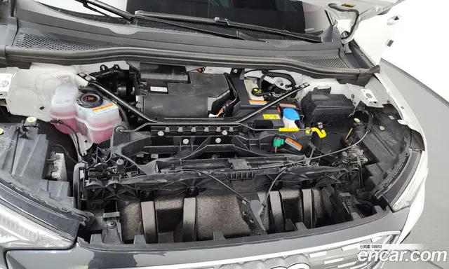 Audi Q4 e-tron 2022 0.2 автомат (гидро), миниатюра 5