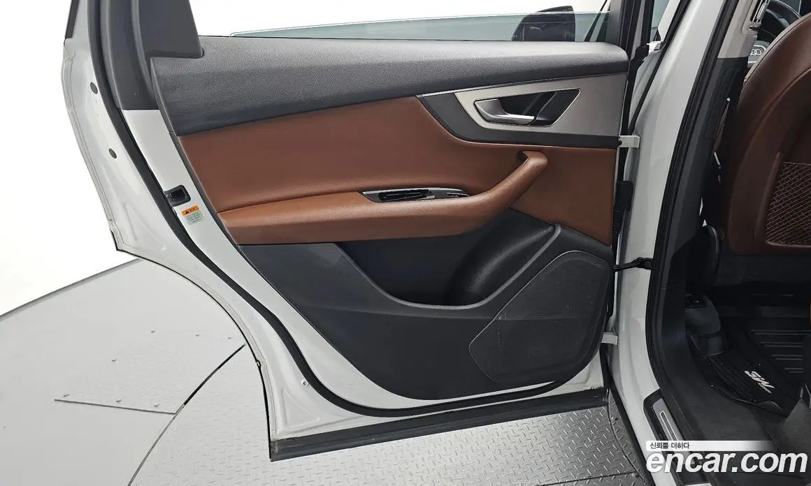 Audi Q7 2019 2.0 автомат (гидро), фото 15