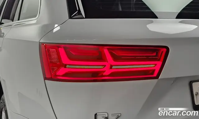 Audi Q7 2019 2.0 автомат (гидро), миниатюра 9